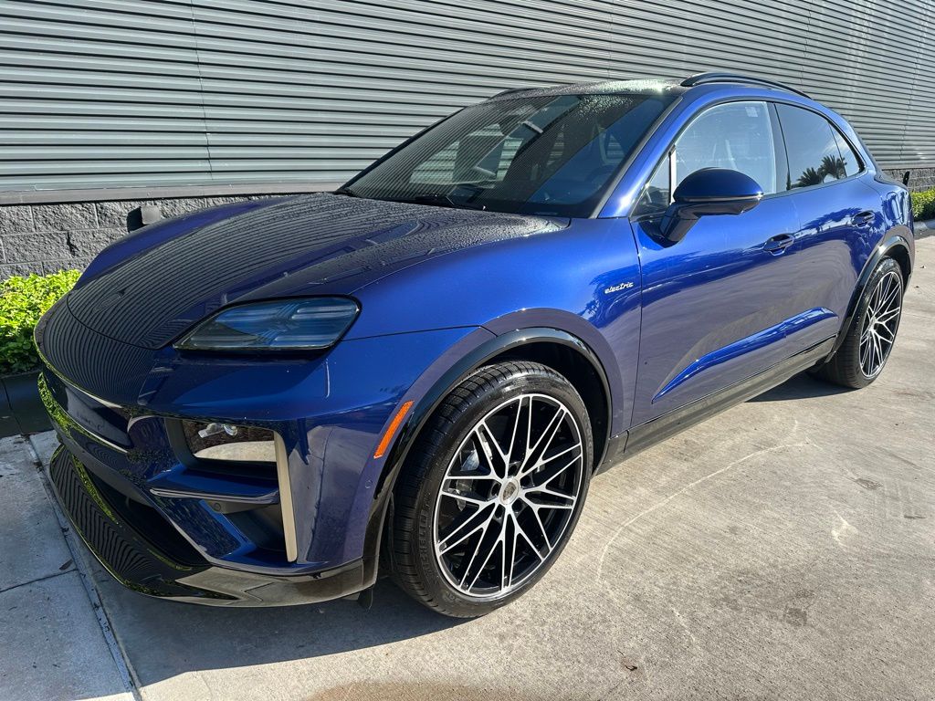 2026 Porsche MACAN TURBO — фото 7