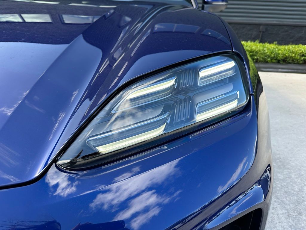 صورة مصغرة 13 لـ 2026 Porsche MACAN 4