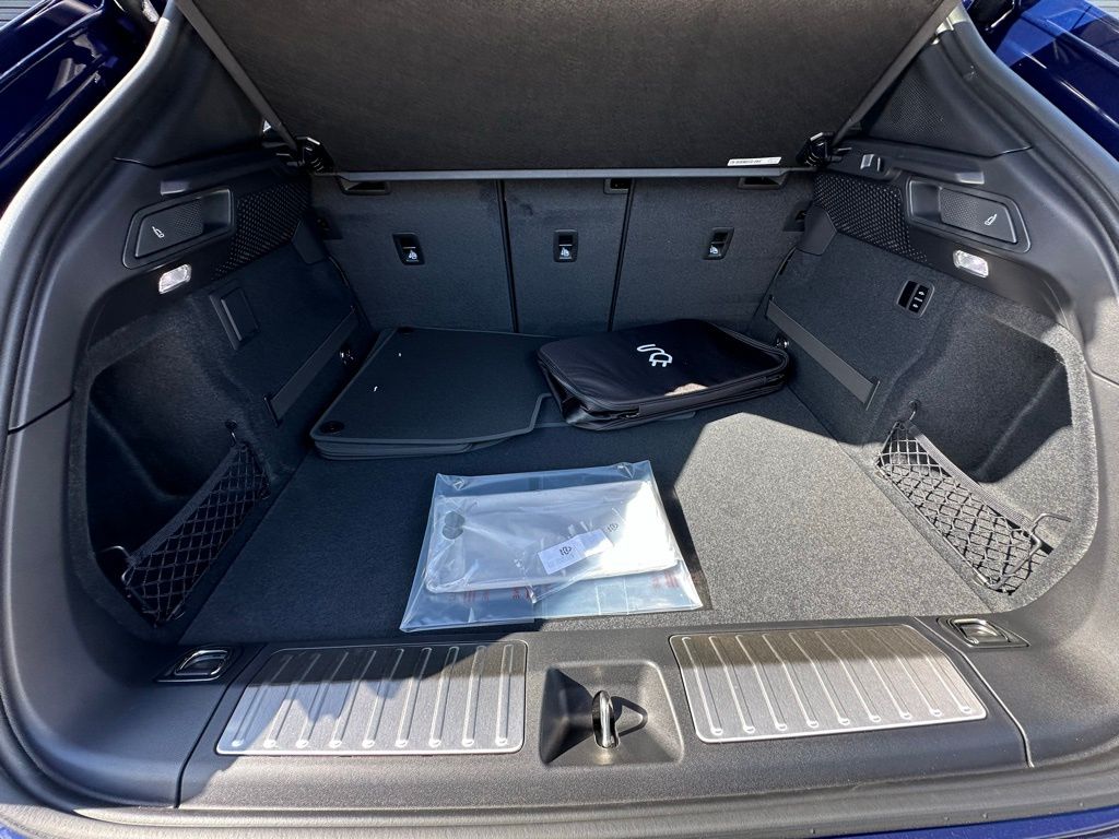 صورة مصغرة 41 لـ 2026 Porsche MACAN 4