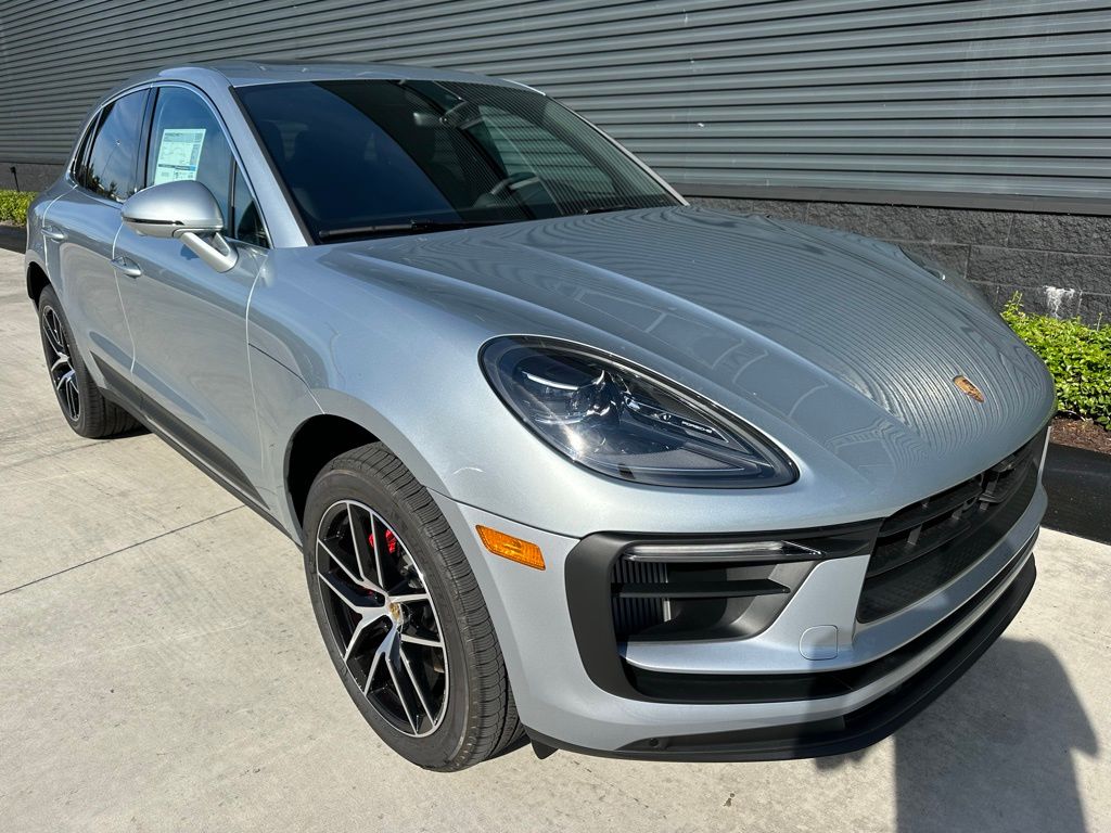 صورة 10 لـ 2026 Porsche MACAN S
