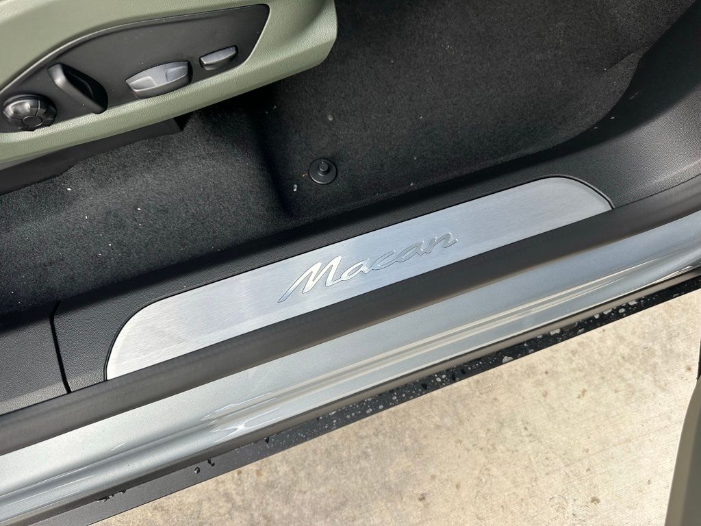 2026 Porsche MACAN BASE 缩略图 23