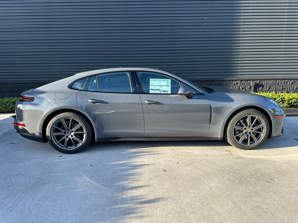 صورة 10 لـ 2026 Porsche PANAMERA BASE