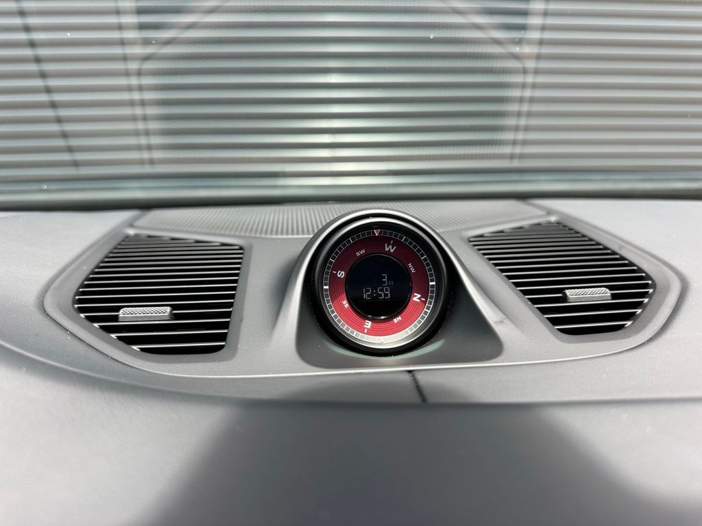 صورة مصغرة 31 لـ 2026 Porsche CAYENNE S COUPE AWD