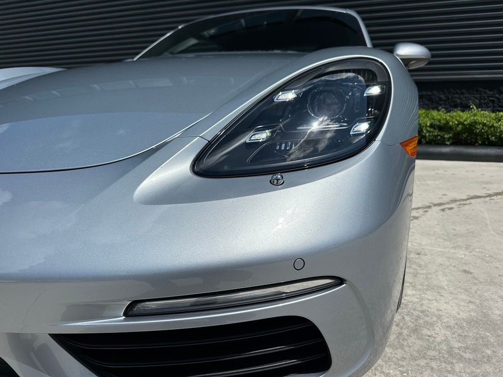صورة مصغرة 9 لـ 2022 Porsche 718 CAYMAN S