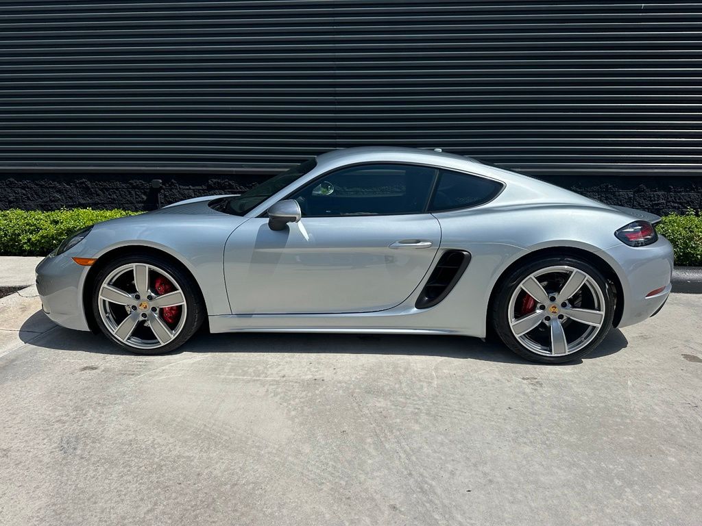 صورة مصغرة 2 لـ 2022 Porsche 718 CAYMAN S