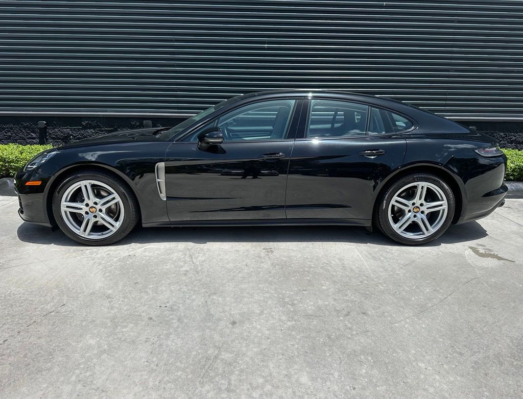 2023 Porsche PANAMERA 照片 2