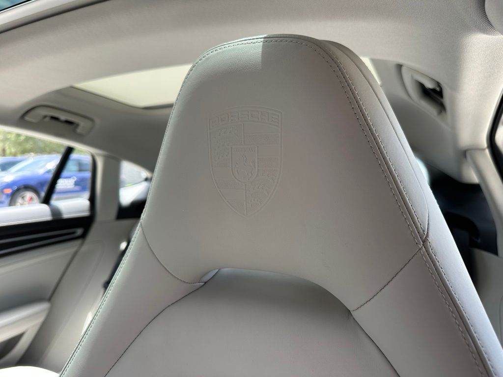 صورة مصغرة 22 لـ 2023 Porsche PANAMERA