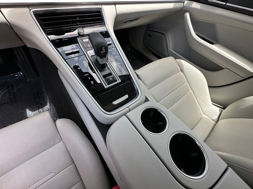صورة مصغرة 34 لـ 2023 Porsche PANAMERA