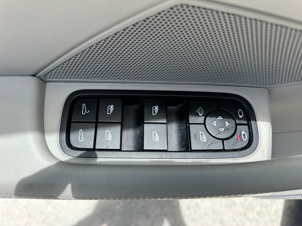 صورة مصغرة 18 لـ 2023 Porsche PANAMERA