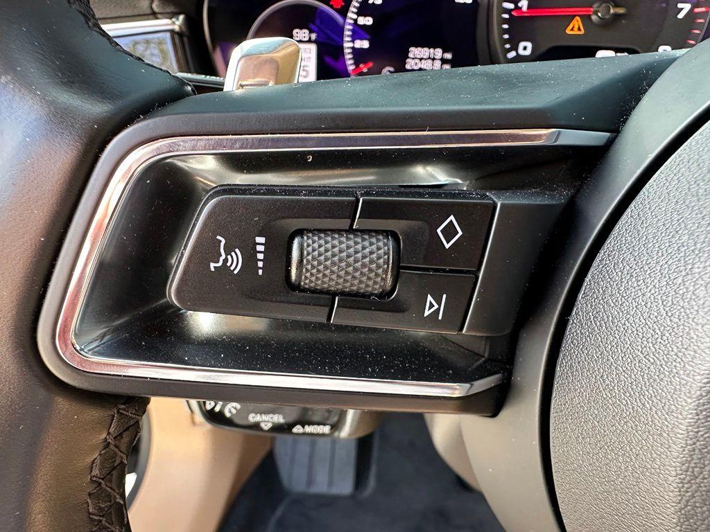 صورة مصغرة 26 لـ 2021 Porsche PANAMERA 4