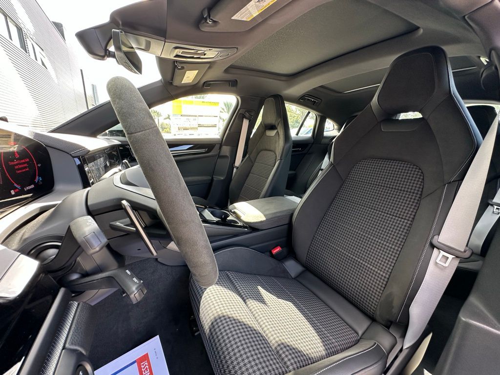 2025 Porsche PANAMERA 4 照片 5