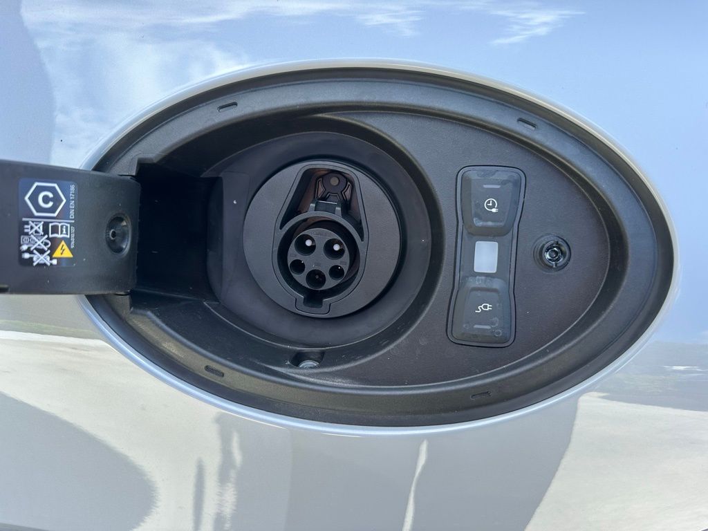 2025 Porsche PANAMERA 4 thumbnail 34