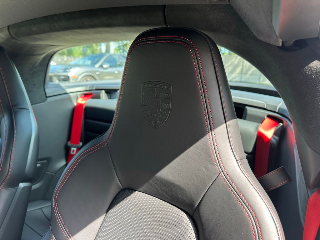 2025 Porsche 911 TARGA 4 GTS 缩略图 26
