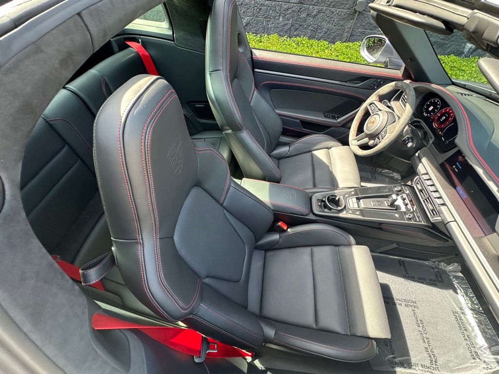 2025 Porsche 911 TARGA 4 GTS 缩略图 41