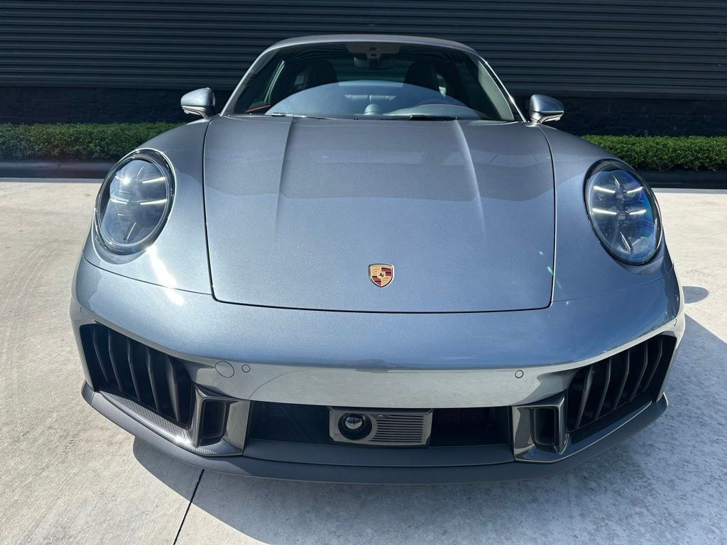 2025 Porsche 911 TARGA 4 GTS 缩略图 8