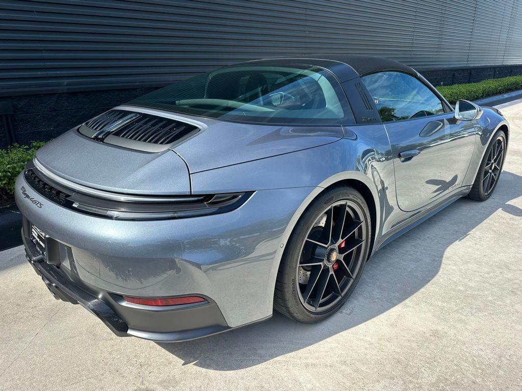 2025 Porsche 911 TARGA 4 GTS 缩略图 9