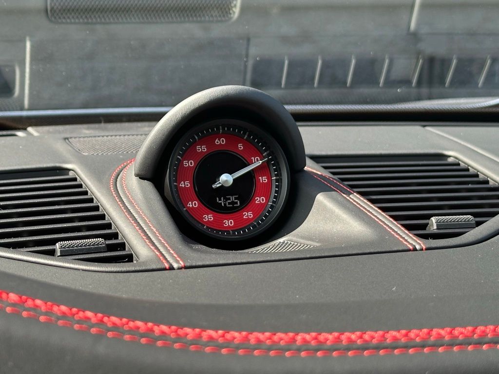 2025 Porsche 911 TARGA 4 GTS 缩略图 36