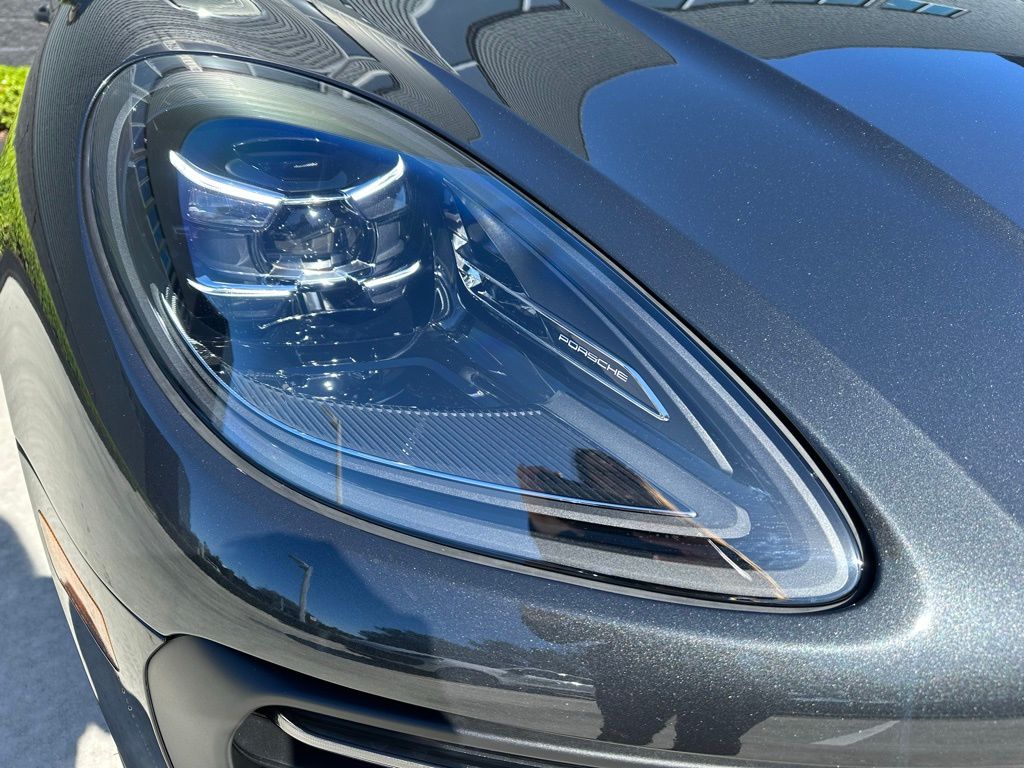 2026 Porsche MACAN — миниатюра 13