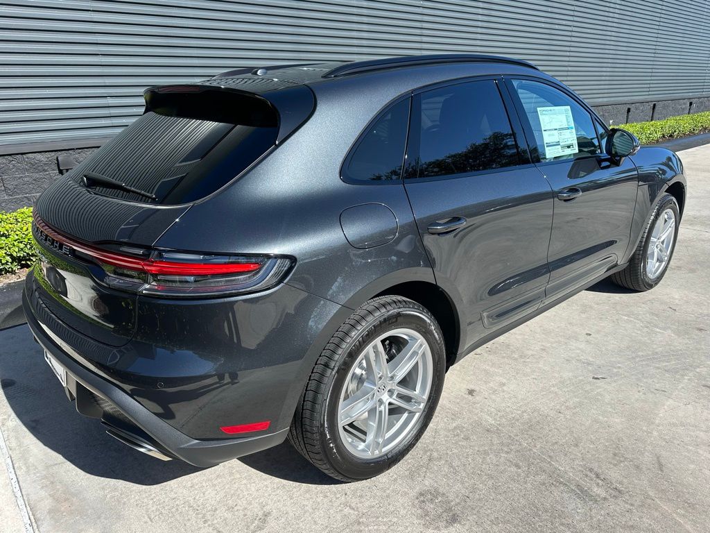 صورة 9 لـ 2026 Porsche MACAN