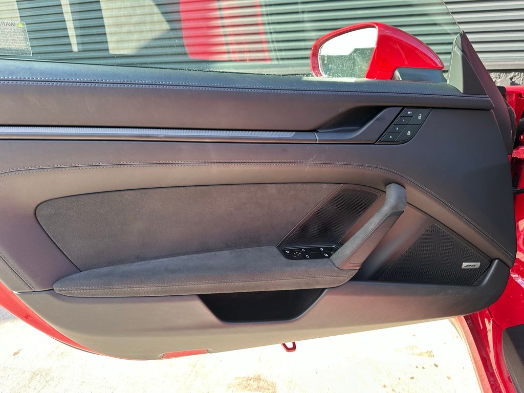 صورة مصغرة 18 لـ 2024 Porsche 911 CARRERA GTS