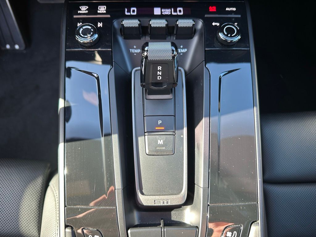 صورة مصغرة 27 لـ 2025 Porsche 911 CARRERA GTS