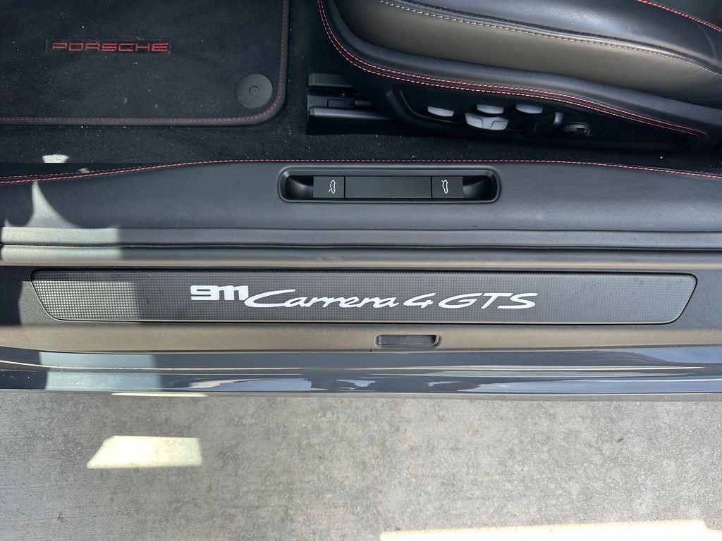2026 Porsche 911 CARRERA 4 GTS — миниатюра 21