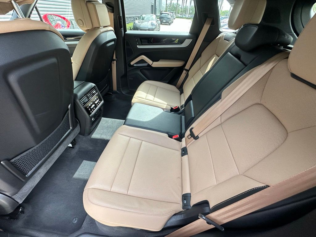صورة مصغرة 42 لـ 2025 Porsche CAYENNE S