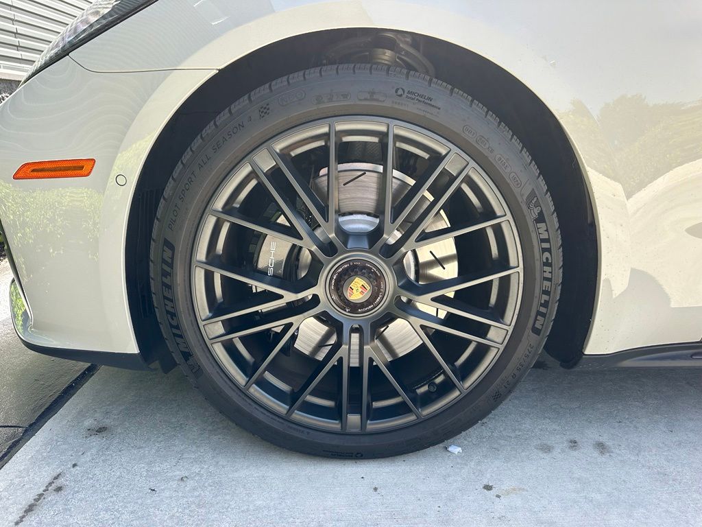 صورة 15 لـ 2026 Porsche PANAMERA GTS