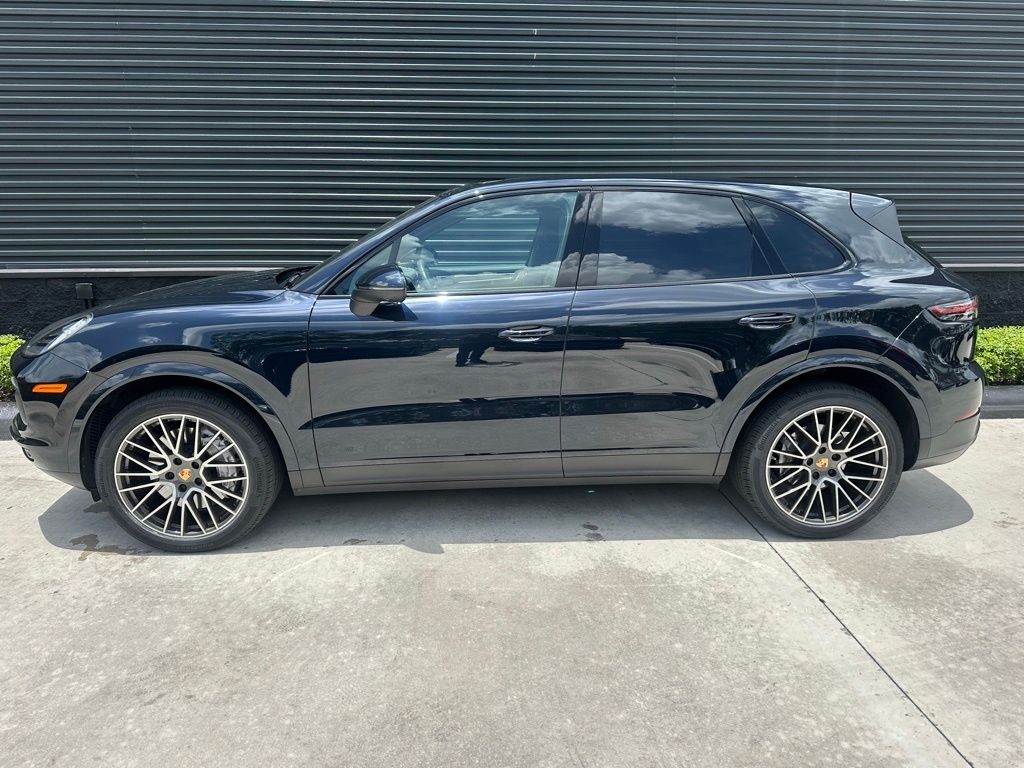 صورة 2 لـ 2023 Porsche CAYENNE