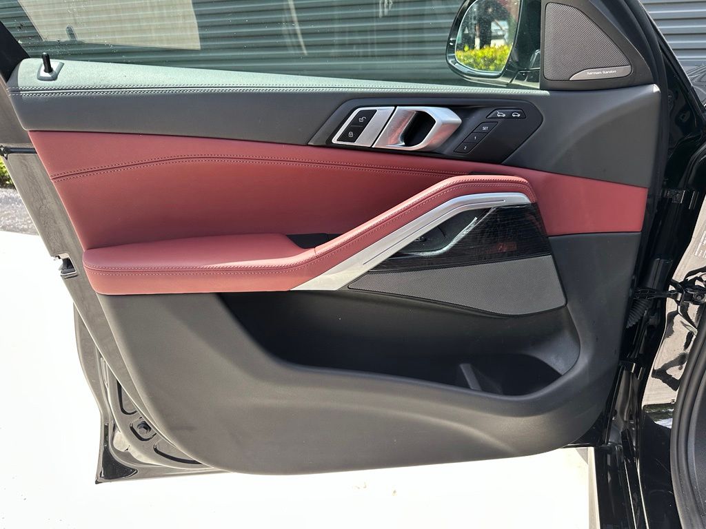 صورة مصغرة 16 لـ 2025 BMW X6 XDRIVE40I