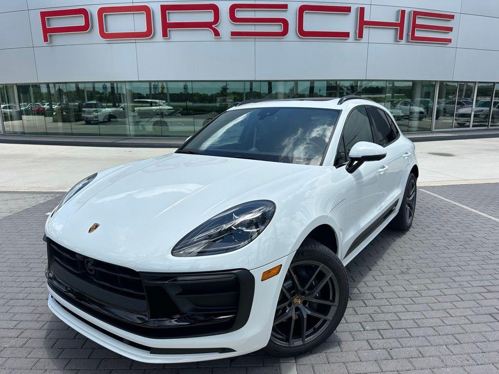 New 2026 Porsche Macan Base