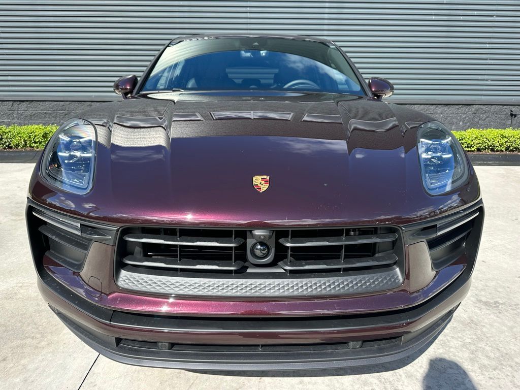 صورة 8 لـ 2026 Porsche MACAN T