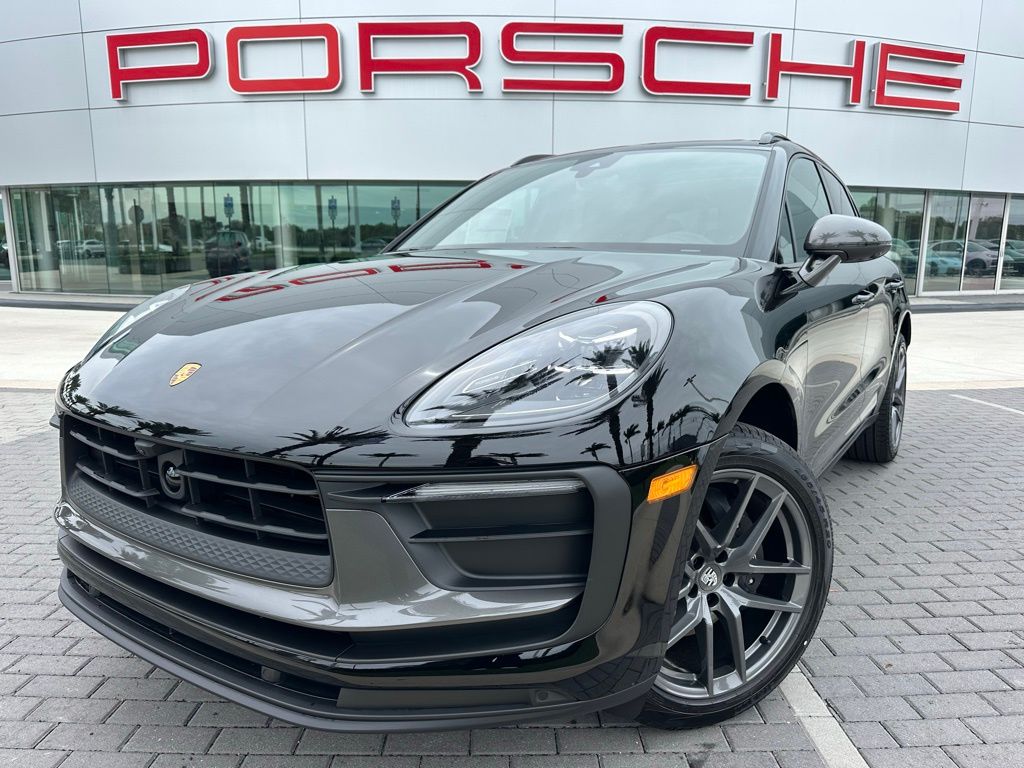 صورة 1 لـ 2026 Porsche MACAN T