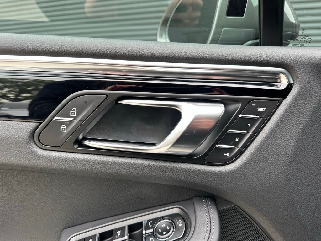 2026 Porsche MACAN T 缩略图 20