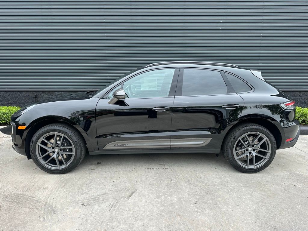 صورة 2 لـ 2026 Porsche MACAN T