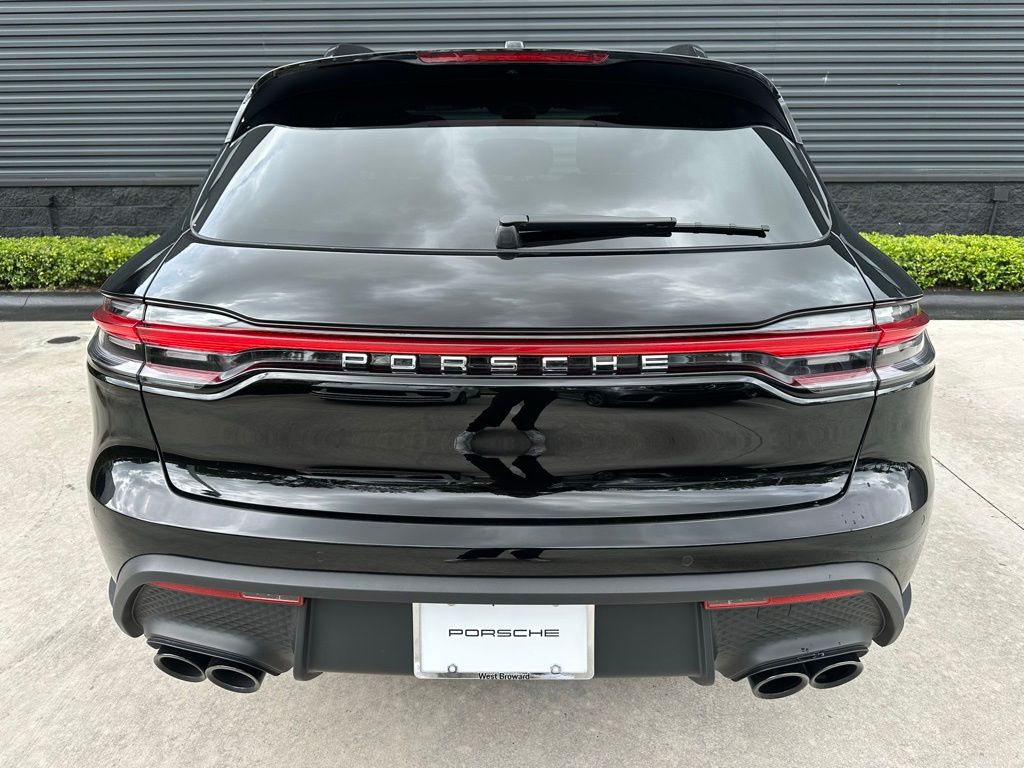 2026 Porsche MACAN — миниатюра 12