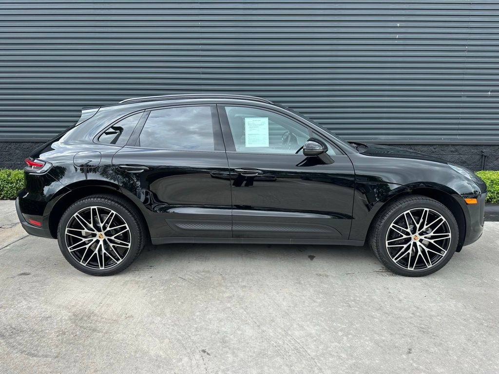 2026 Porsche MACAN — миниатюра 10