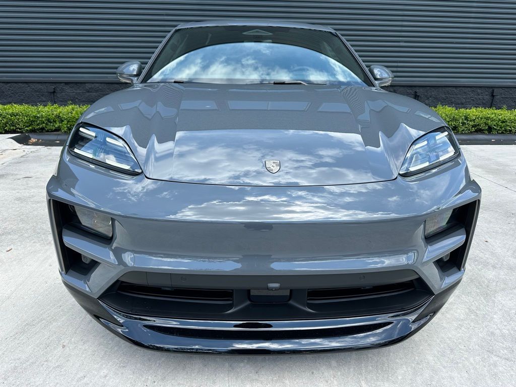 2026 Porsche MACAN TURBO — миниатюра 8