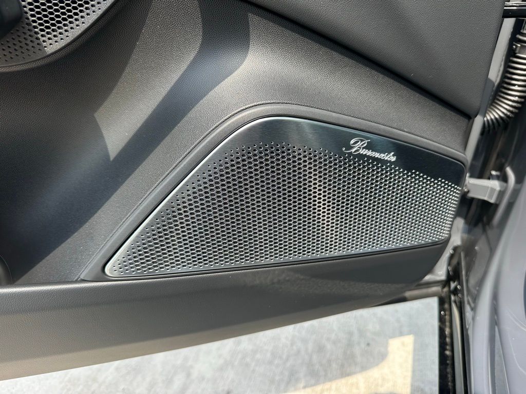 2026 Porsche MACAN TURBO — миниатюра 23