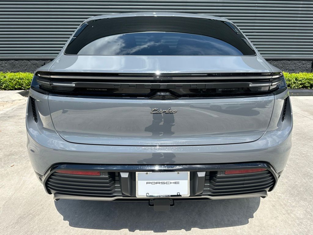 2026 Porsche MACAN TURBO — миниатюра 12