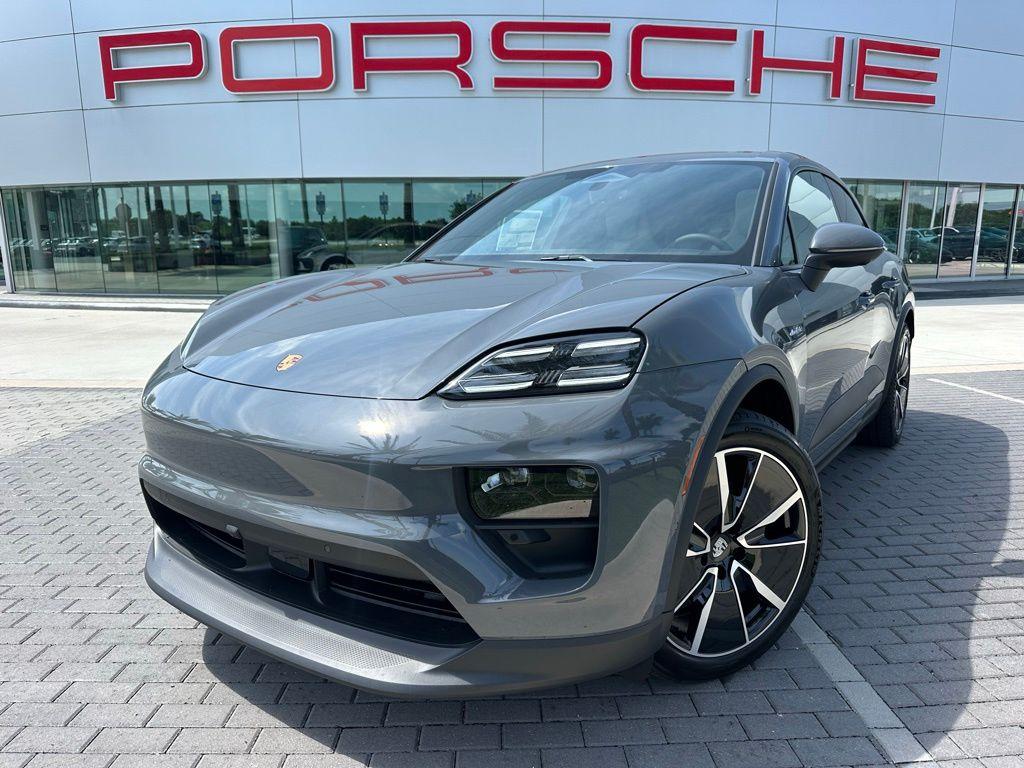 New 2026 Porsche Macan 4