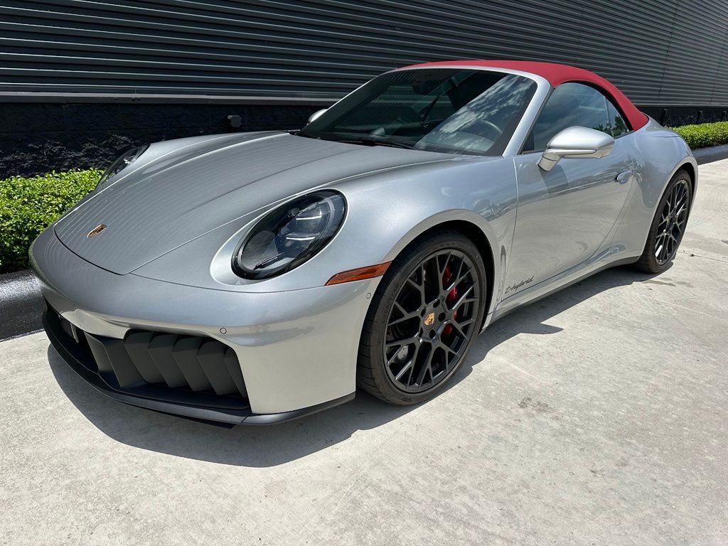 2025 Porsche 911 CARRERA 4 GTS — фото 7