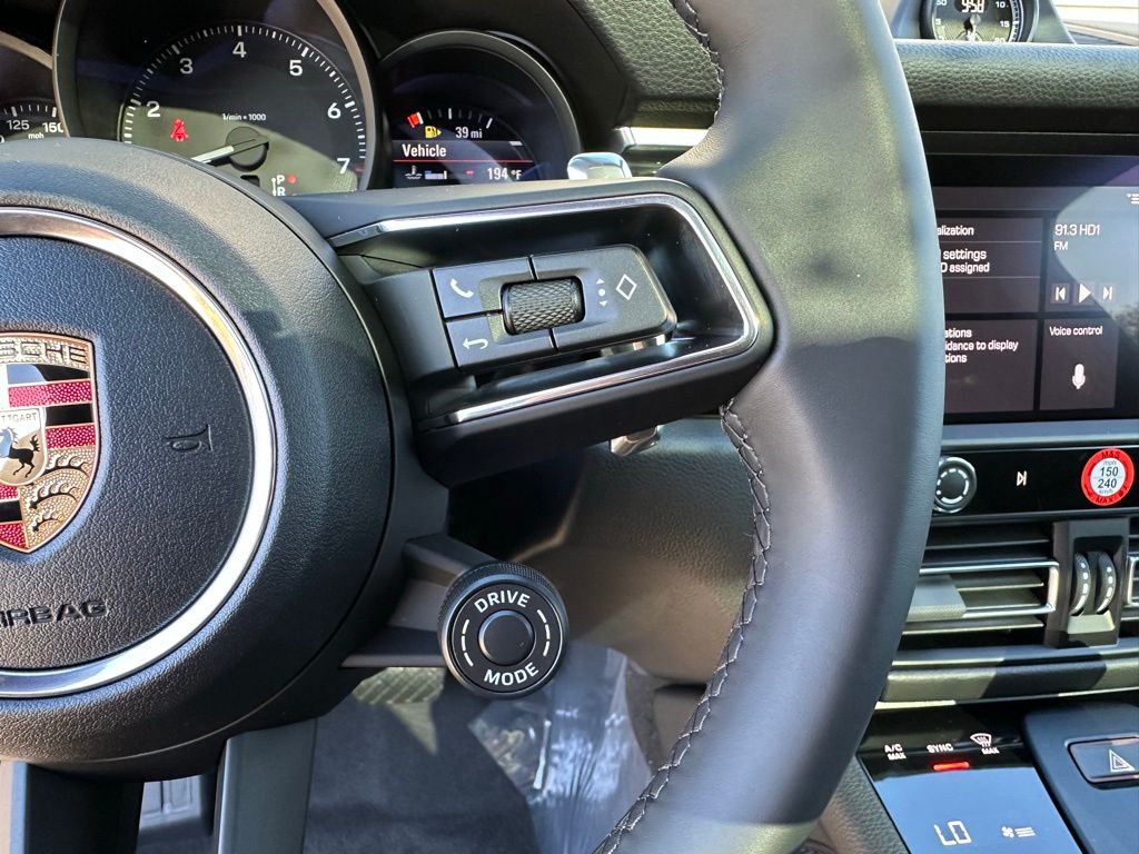 2026 Porsche MACAN T thumbnail 16