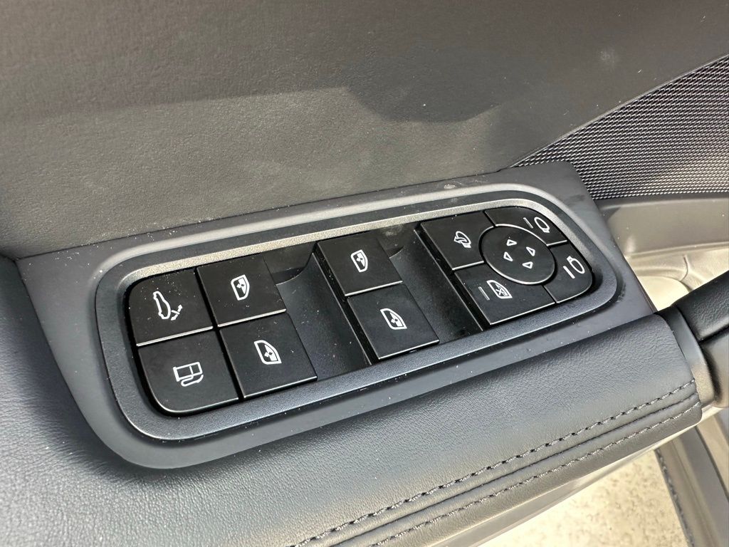 صورة مصغرة 15 لـ 2026 Porsche CAYENNE S