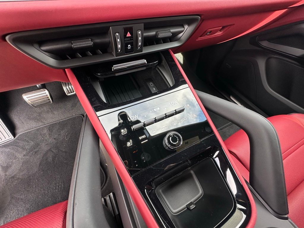 صورة مصغرة 34 لـ 2026 Porsche CAYENNE S
