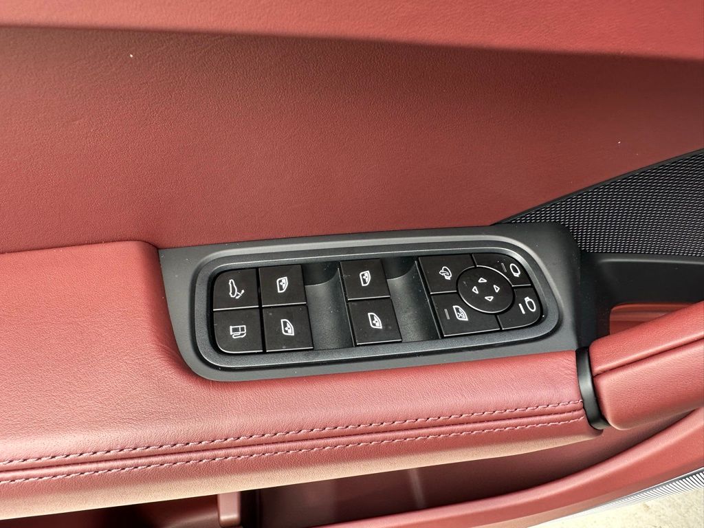 2026 Porsche CAYENNE BASE 缩略图 21