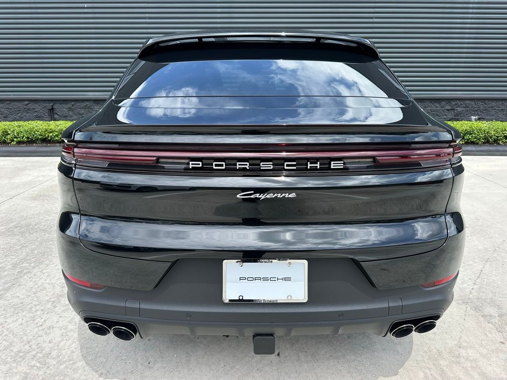 2026 Porsche CAYENNE BASE 缩略图 12