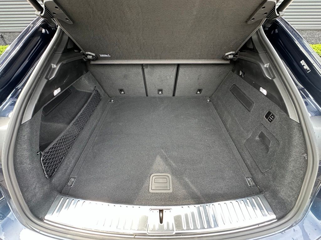 صورة مصغرة 43 لـ 2026 Porsche CAYENNE S COUPE AWD