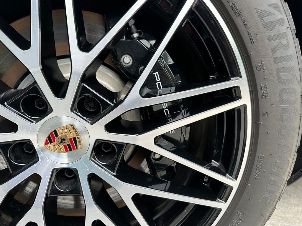 صورة مصغرة 16 لـ 2026 Porsche CAYENNE S COUPE AWD