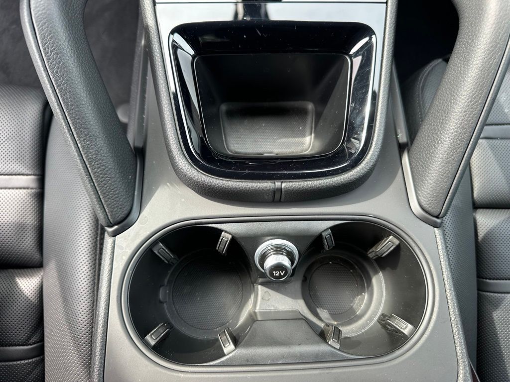 صورة مصغرة 33 لـ 2026 Porsche CAYENNE S COUPE AWD